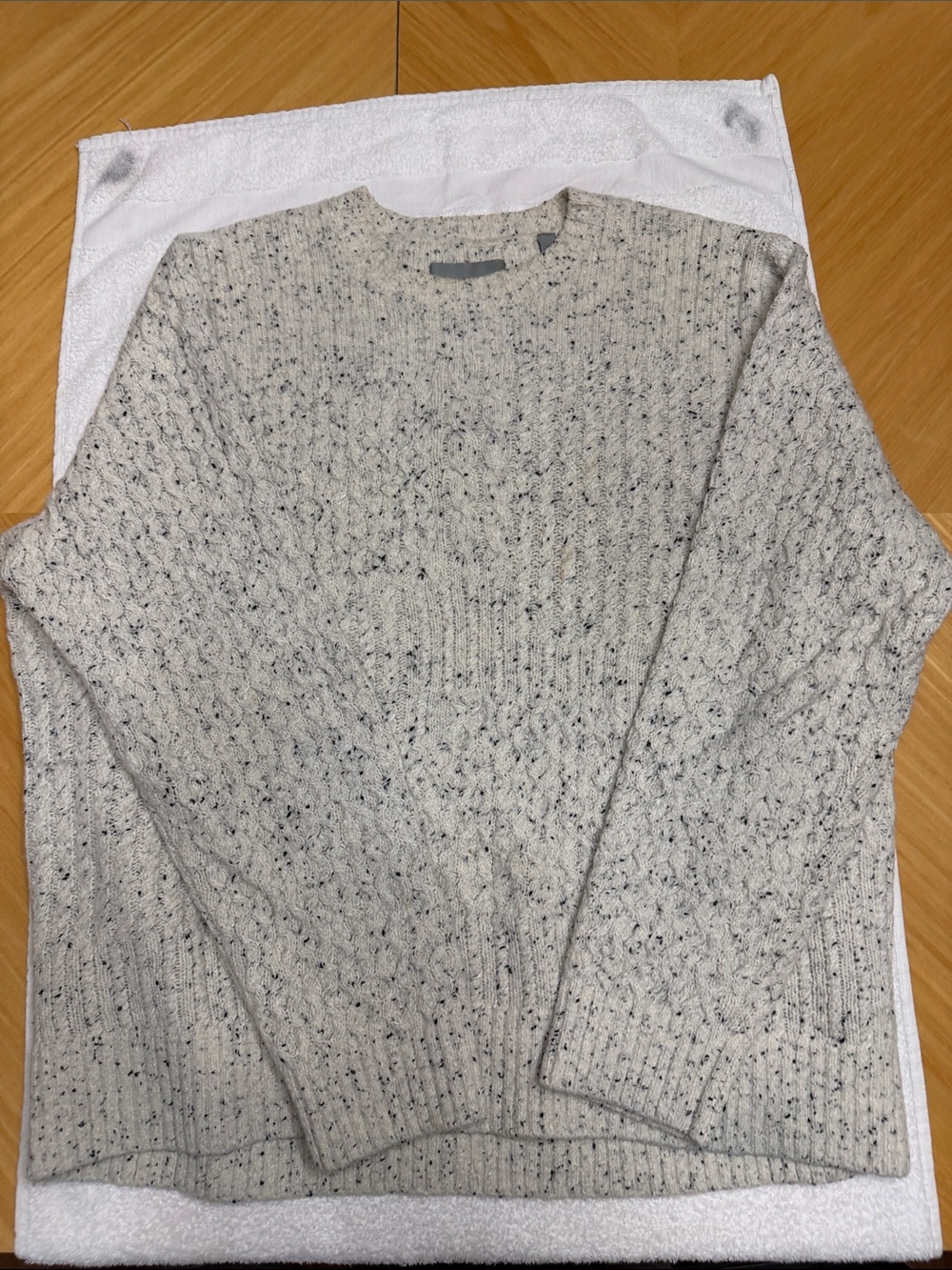 Men's Vince Heathered Cream Cable-Knit Sweater